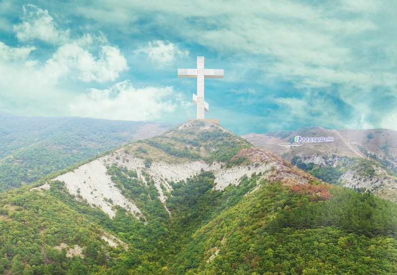 Православный крест высотой 34 метра